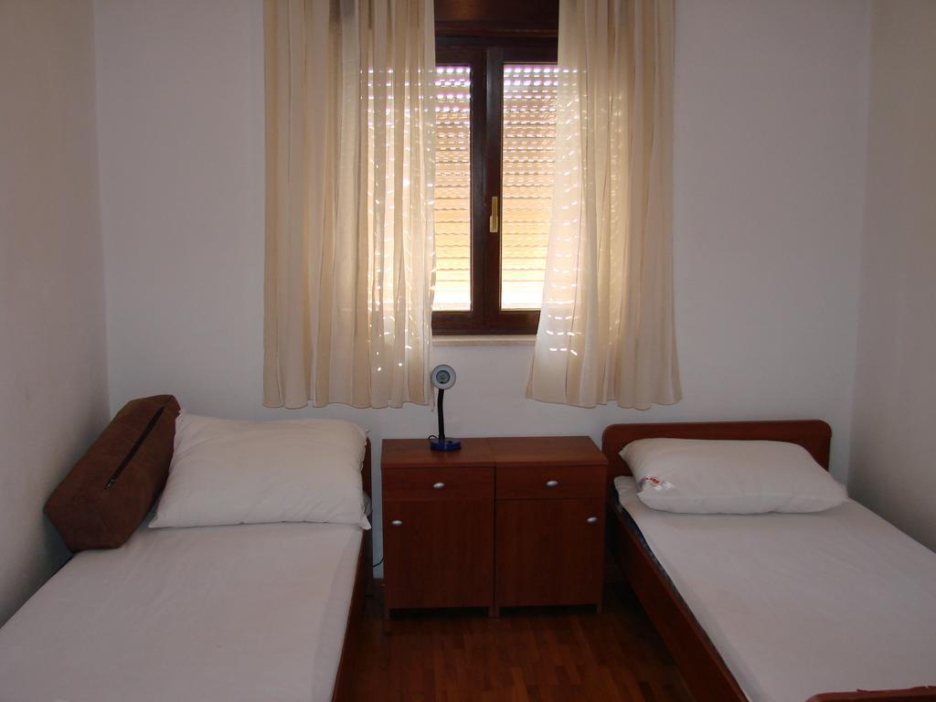 Apartment Matija Трогир Номер фото
